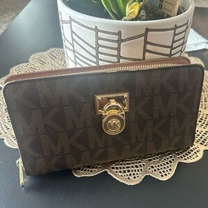 Michael Kors Tan Wallet with Gold Zipper